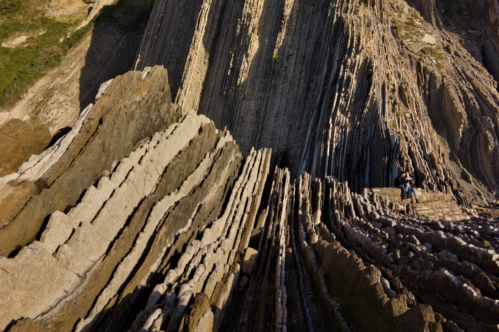 The curves of the Flysch - Canon 80D with Tokina atx-i 11-20mm F2.8 CF @ 11mm, f/6.3, ISO100, 1/500s